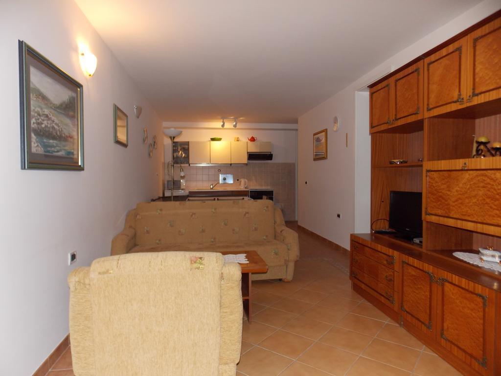 Apartments Sonja Opatija Ruang foto