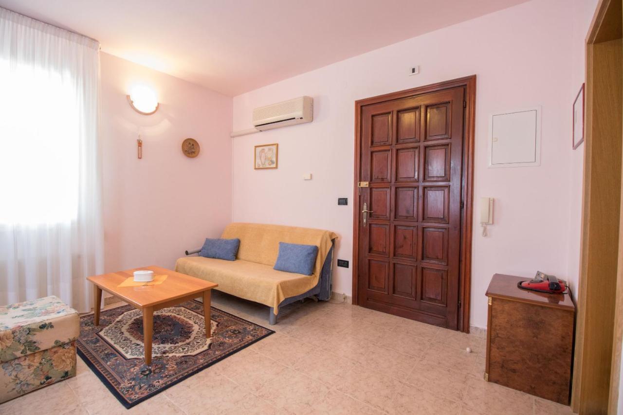 Apartments Sonja Opatija Bagian luar foto